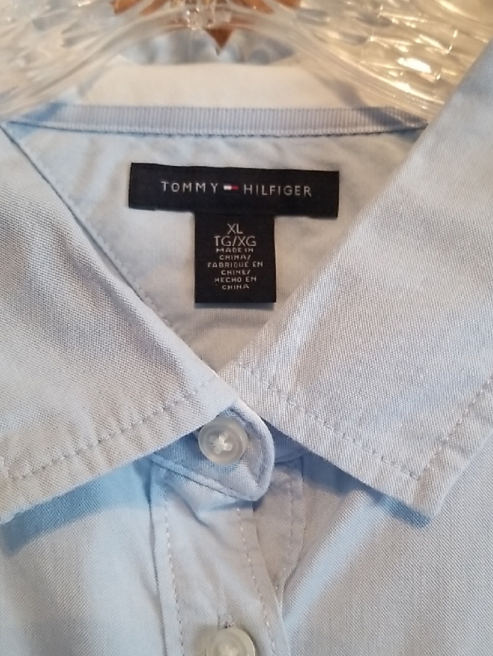 Tommy Hilfiger Light Blue Short-Sleeve Button Down Shirt, Size XL - Picture 3 of 7